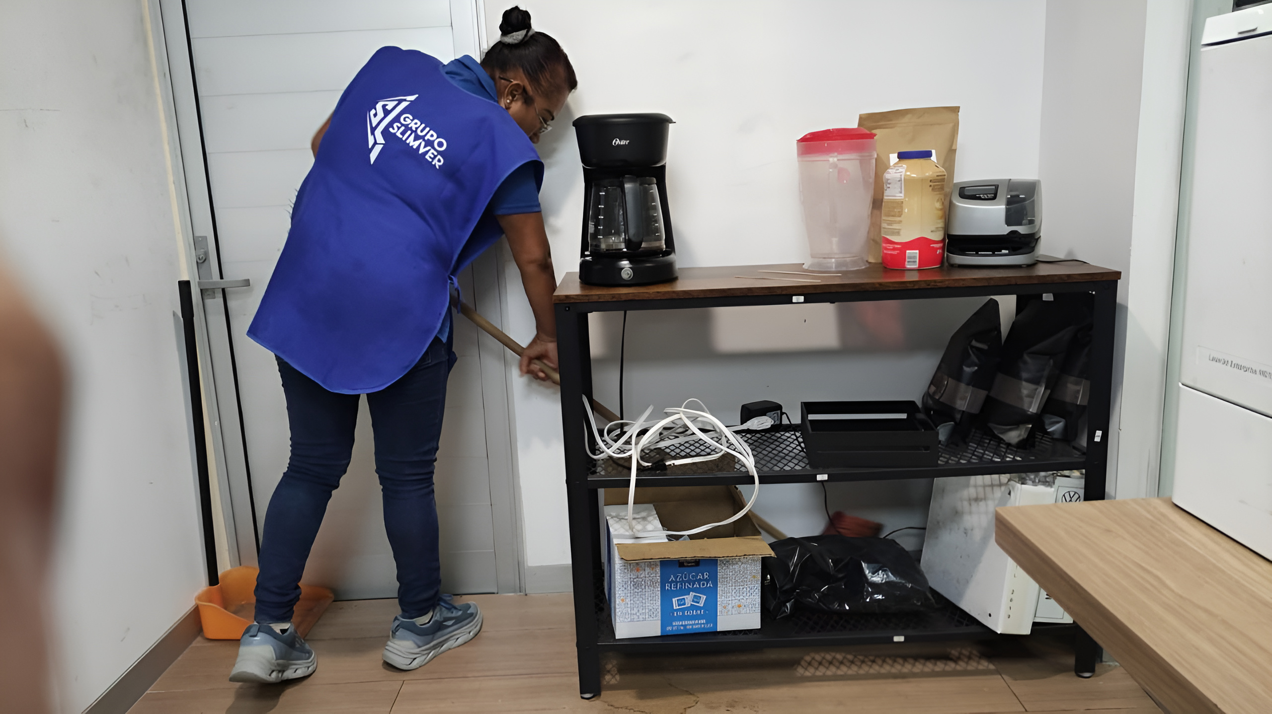 Limpieza de cafetería corporativa